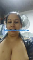 Gorda Busty cuenta cómo dispara su jefe