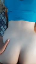 Nalgas en la cama