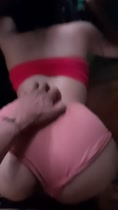 Poner una corona con un lado de bragas