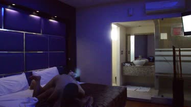 Recorte el volumen en gritos en el orgasmo