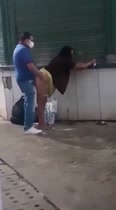 Un tiro rápido con la ramera después de dejar el trabajo