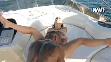 Lena Plug – Ronda 2 y Jason Luv