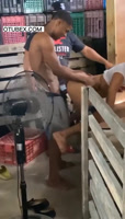 Una amiga le dice cómo pisar el Ahule