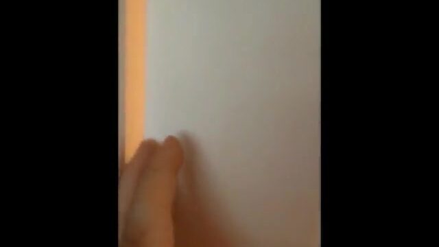 Espiando a su propia novia