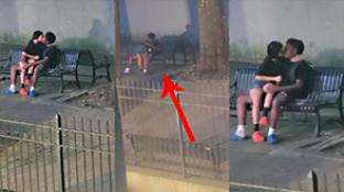 Jovencita Dominicana grabada haciéndole una pana al novio al aire libre