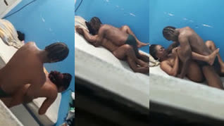 Puta gritona singando solo pide leche y no deja dormir a los vecinos