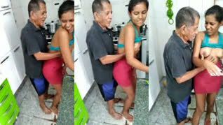 el Abuelo quiere follar