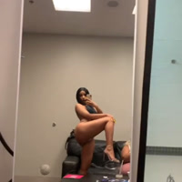 CARDI B DESNUDA ENSEÑANDO SU PUSSY BIG ASS