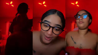 Dominicana hablando con sus fanático de Instagram