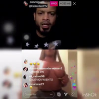 Enseña sus grandes tetas en el Live de Don Miguelo.