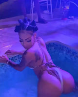 Yailin La Más Viral moviendo ese culo