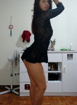 morena baila sin bragas