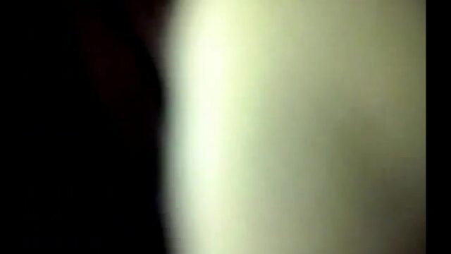 Chica pajeandose bajo la sabana by usuario anónimo