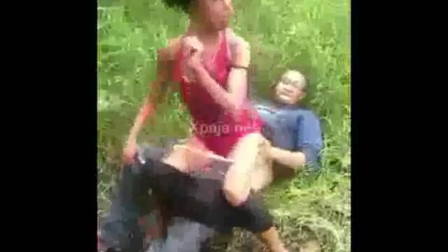 Cogiendo loca en el monte