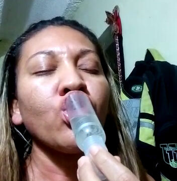 Lisbeth osuna Enseñando a mamar guevo desde venezuela