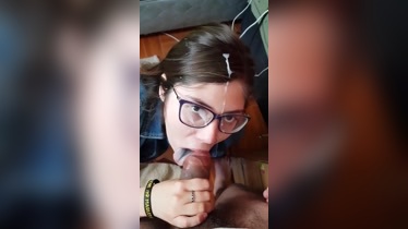 Rico facial a mi vecina le lleno de leche su carita