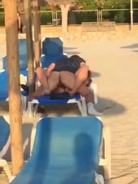 en la playa de boca chica